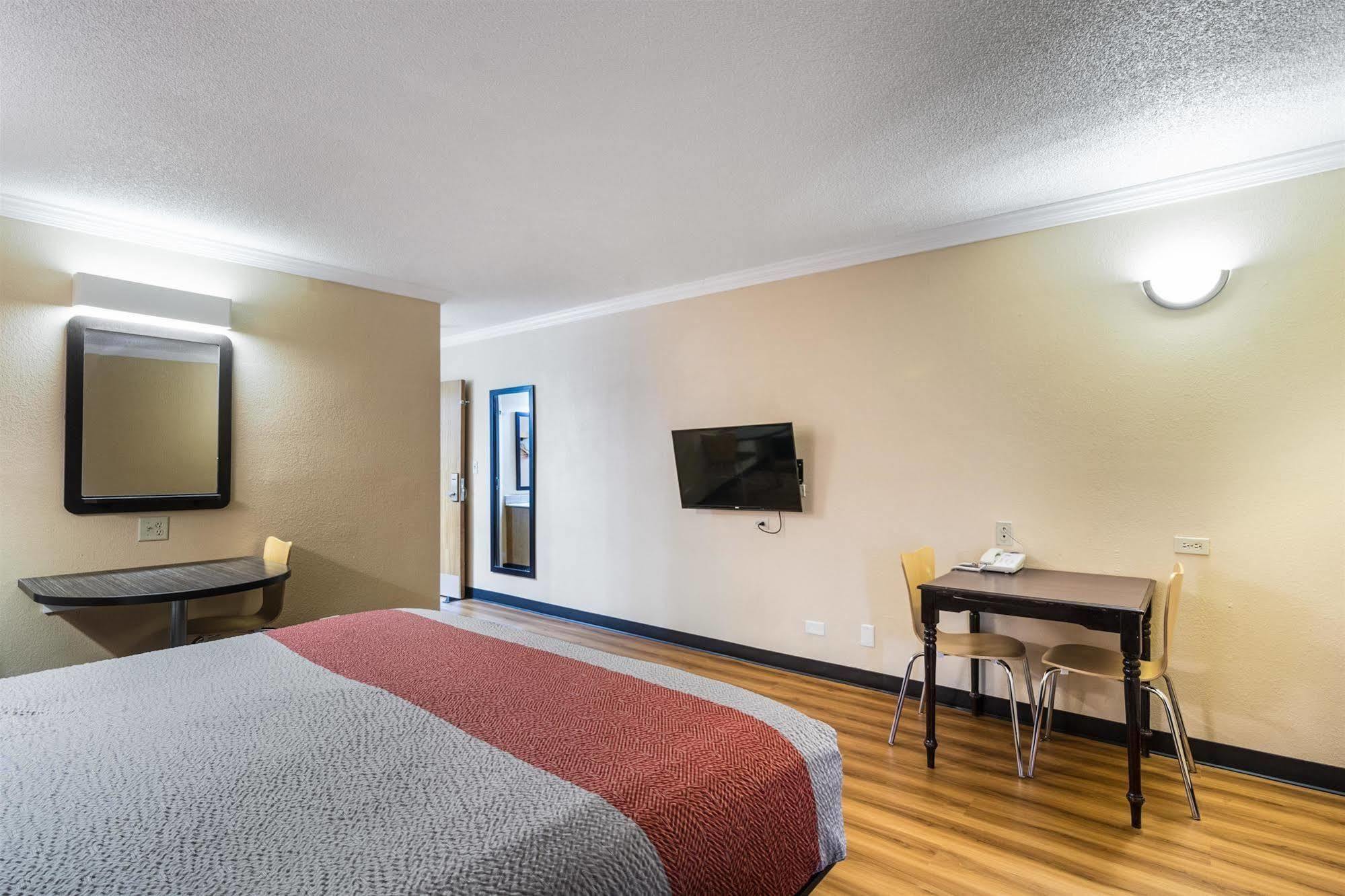 Motel 6-Libertyville, Il Dış mekan fotoğraf